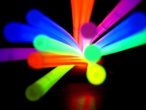 Imagen 2 de Arriendo de Pulseras Luminosas Fluorescentes (Pack 100) 
