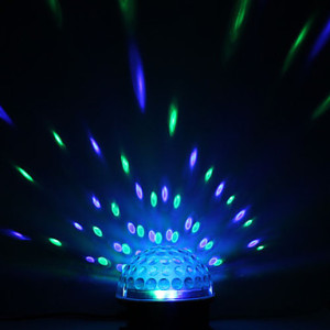 Imagen 0 de Arriendo de Crystal Magic Ball Light DMX 