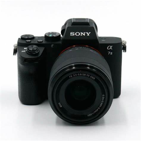 Arriendo de Kit Camara Sony Alpha 7 II + 24 - 70 mm - Camara y